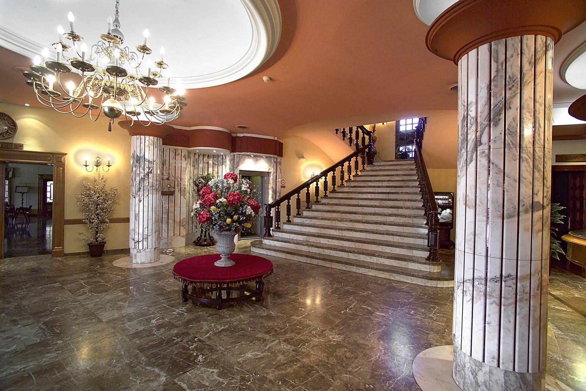 Hotel Zodiaco 바일렌 내부 사진